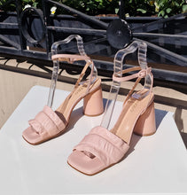 Translation missing: lv.sections.featured_product.gallery_thumbnail_alt