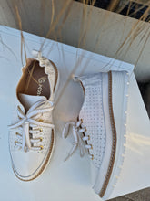 Translation missing: lv.sections.featured_product.gallery_thumbnail_alt