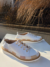 Translation missing: lv.sections.featured_product.gallery_thumbnail_alt