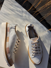 Translation missing: lv.sections.featured_product.gallery_thumbnail_alt