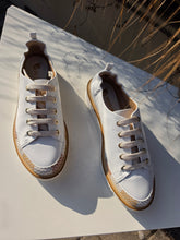 Translation missing: lv.sections.featured_product.gallery_thumbnail_alt