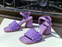 Translation missing: lv.sections.featured_product.gallery_thumbnail_alt
