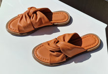 Translation missing: lv.sections.featured_product.gallery_thumbnail_alt
