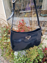 Translation missing: lv.sections.featured_product.gallery_thumbnail_alt

