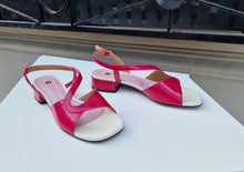 Translation missing: lv.sections.featured_product.gallery_thumbnail_alt
