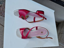 Translation missing: lv.sections.featured_product.gallery_thumbnail_alt

