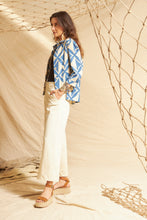 Translation missing: lv.sections.featured_product.gallery_thumbnail_alt
