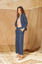 Translation missing: lv.sections.featured_product.gallery_thumbnail_alt

