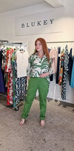 Translation missing: lv.sections.featured_product.gallery_thumbnail_alt
