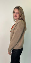 Translation missing: lv.sections.featured_product.gallery_thumbnail_alt
