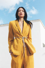 Translation missing: lv.sections.featured_product.gallery_thumbnail_alt
