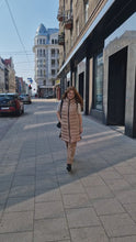 Translation missing: lv.sections.featured_product.video_thumbnail_alt
