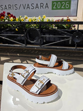 Translation missing: lv.sections.featured_product.gallery_thumbnail_alt
