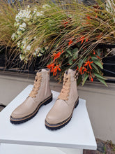 Translation missing: lv.sections.featured_product.gallery_thumbnail_alt

