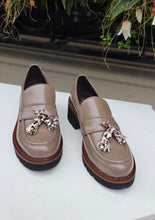Translation missing: lv.sections.featured_product.gallery_thumbnail_alt

