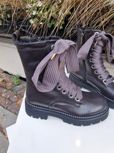 Translation missing: lv.sections.featured_product.gallery_thumbnail_alt
