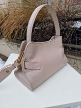 Translation missing: lv.sections.featured_product.gallery_thumbnail_alt
