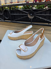 Translation missing: lv.sections.featured_product.gallery_thumbnail_alt
