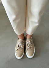 Translation missing: lv.sections.featured_product.gallery_thumbnail_alt
