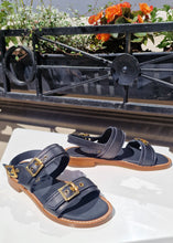 Translation missing: lv.sections.featured_product.gallery_thumbnail_alt
