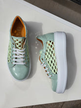 Translation missing: lv.sections.featured_product.gallery_thumbnail_alt
