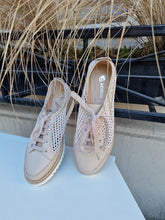 Translation missing: lv.sections.featured_product.gallery_thumbnail_alt
