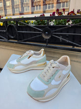 Translation missing: lv.sections.featured_product.gallery_thumbnail_alt

