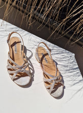 Translation missing: lv.sections.featured_product.gallery_thumbnail_alt
