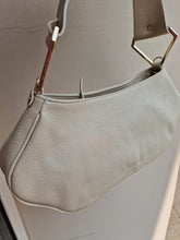 Translation missing: lv.sections.featured_product.gallery_thumbnail_alt
