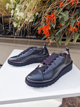 Translation missing: lv.sections.featured_product.gallery_thumbnail_alt
