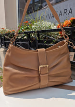 Translation missing: lv.sections.featured_product.gallery_thumbnail_alt
