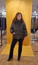 Translation missing: lv.sections.featured_product.gallery_thumbnail_alt
