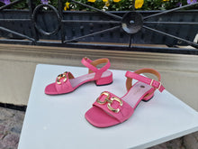Translation missing: lv.sections.featured_product.gallery_thumbnail_alt
