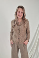 Translation missing: lv.sections.featured_product.gallery_thumbnail_alt
