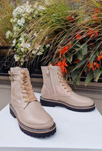 Translation missing: lv.sections.featured_product.gallery_thumbnail_alt
