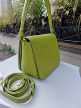 Translation missing: lv.sections.featured_product.gallery_thumbnail_alt
