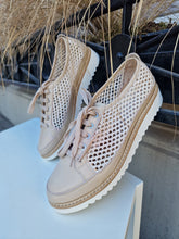 Translation missing: lv.sections.featured_product.gallery_thumbnail_alt
