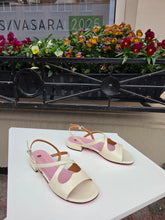 Translation missing: lv.sections.featured_product.gallery_thumbnail_alt
