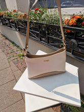 Translation missing: lv.sections.featured_product.gallery_thumbnail_alt
