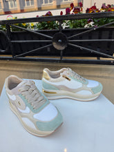 Translation missing: lv.sections.featured_product.gallery_thumbnail_alt
