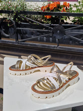 Translation missing: lv.sections.featured_product.gallery_thumbnail_alt
