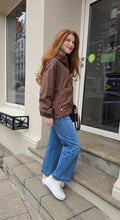 Translation missing: lv.sections.featured_product.gallery_thumbnail_alt
