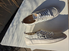 Translation missing: lv.sections.featured_product.gallery_thumbnail_alt
