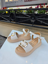 Translation missing: lv.sections.featured_product.gallery_thumbnail_alt
