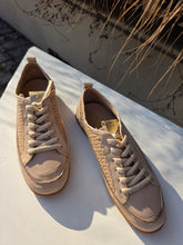Translation missing: lv.sections.featured_product.gallery_thumbnail_alt
