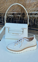 Translation missing: lv.sections.featured_product.gallery_thumbnail_alt
