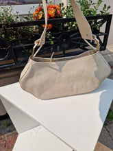 Translation missing: lv.sections.featured_product.gallery_thumbnail_alt
