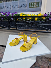 Translation missing: lv.sections.featured_product.gallery_thumbnail_alt
