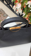 Translation missing: lv.sections.featured_product.gallery_thumbnail_alt
