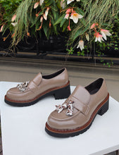 Translation missing: lv.sections.featured_product.gallery_thumbnail_alt
